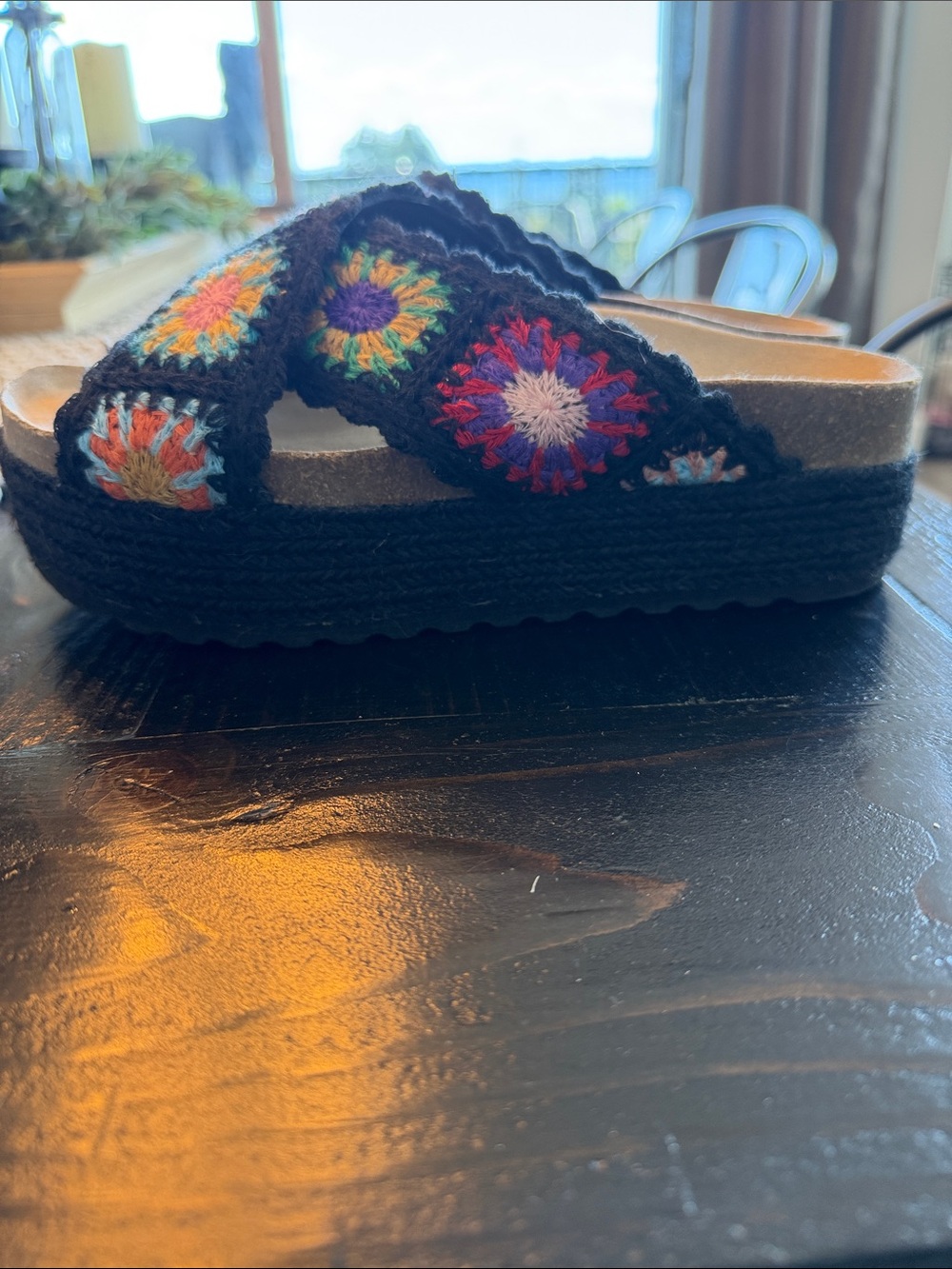 Quilted platform slip on sandals size 7 - Picture 3 of 6